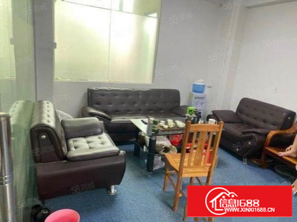 石岩500平超靓装修厂房出租