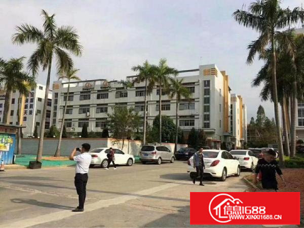 横岗地铁站500米电子厂2800平方可分租