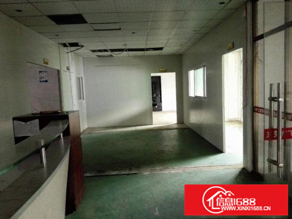 现成办公装修一楼厂房出租820平方米