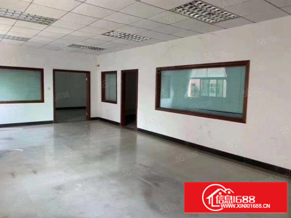 凤岗镇中心永盛大街300一500平米带精装修办公室水电地坪漆