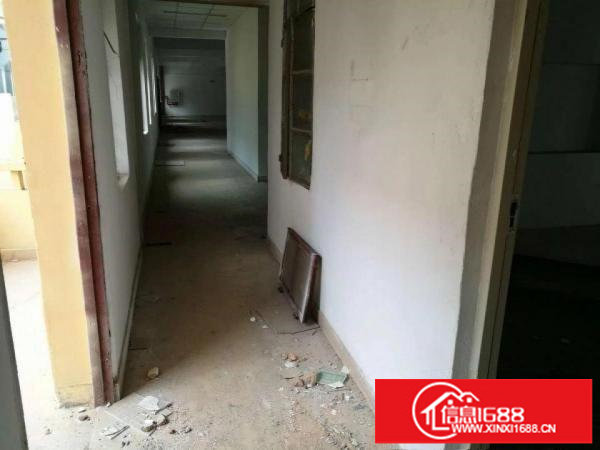 平湖大望工业区新出2楼1200平方厂房急租