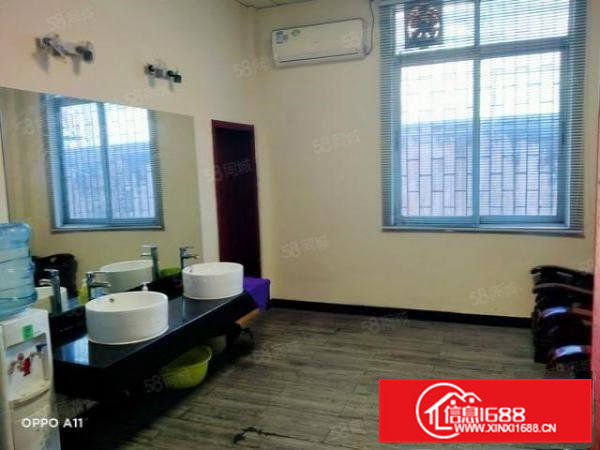 东莞厚街原房东十米高钢构厂房6300方11元低价分租