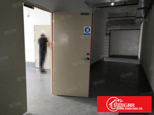 西乡铁岗工业区新出楼上全新装修厂房600平，拎包即可入驻