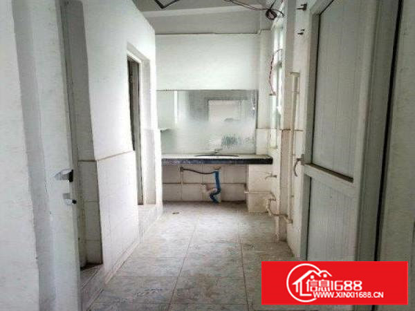 乌沙3楼320平厂房招租打包价4800元交通方便