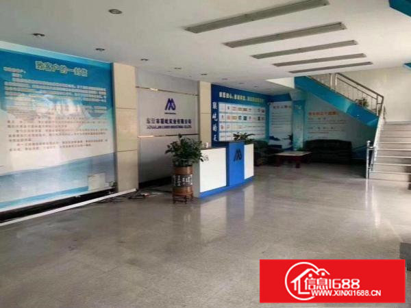 常平环常路独院厂房出租，3200平方，全部一楼，有装修