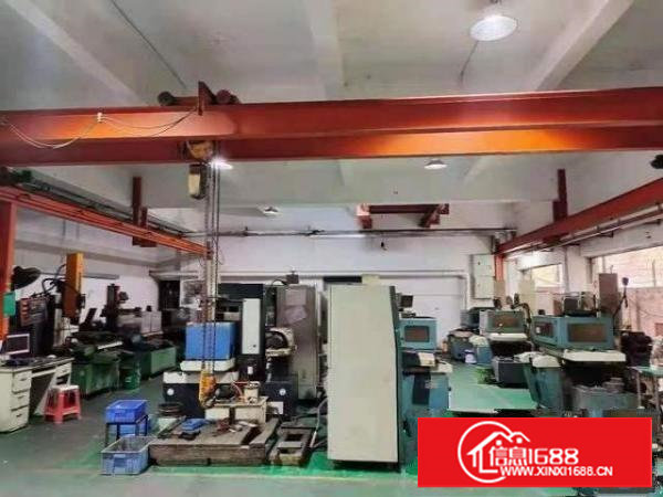 长安镇一楼带行车1100平方出租