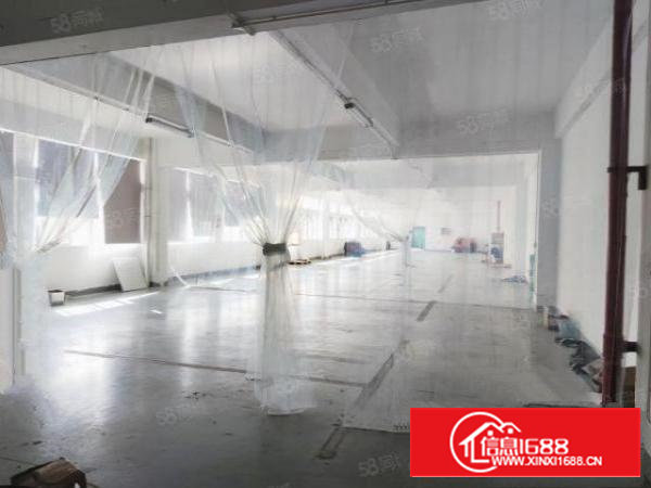 石岩楼上670平米带装修厂房出租