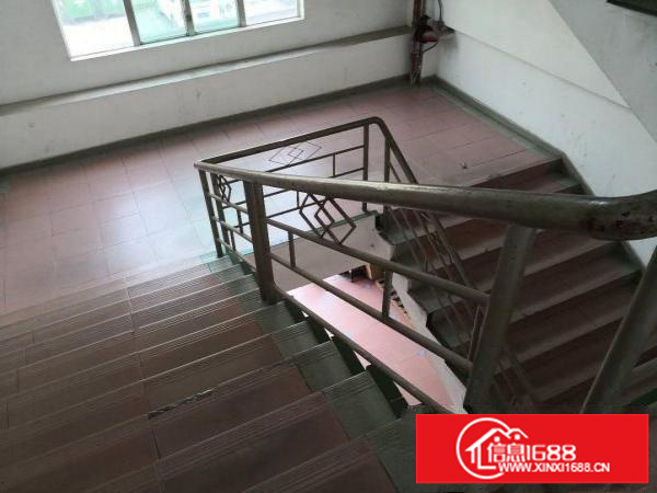 平湖上木古工业区二楼1200平方招租