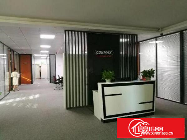 龙华大浪华荣路边独门独院二楼1000平带精装修无转让费出租