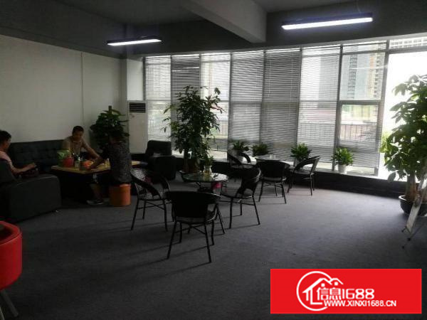 坂田杨美地铁站带精装修400平方厂房出租