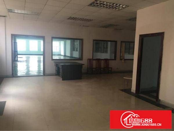 凤岗镇东深快线边标准二楼厂房1200平方米带水电