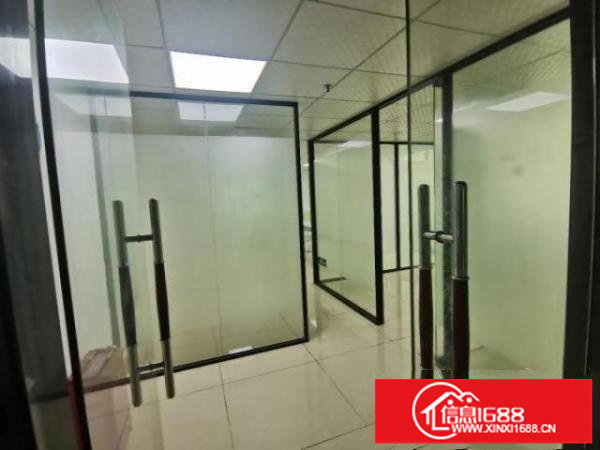 出租福永镇107国道边上楼上300平方，全新装修，