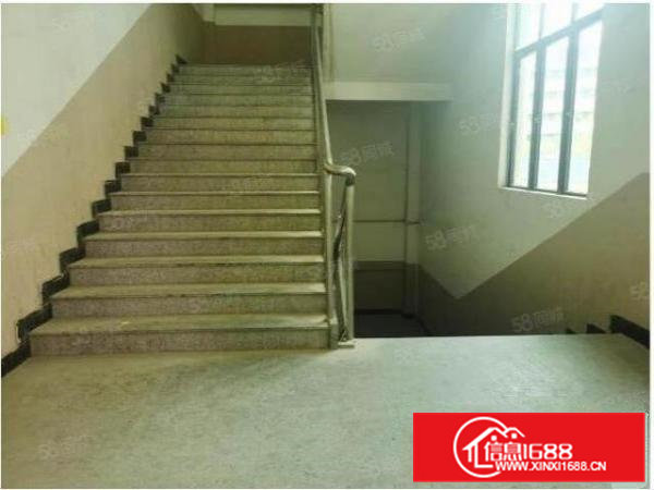 大岭山镇新出花园式红本厂房，一楼层高七米，工业用地可以办环评