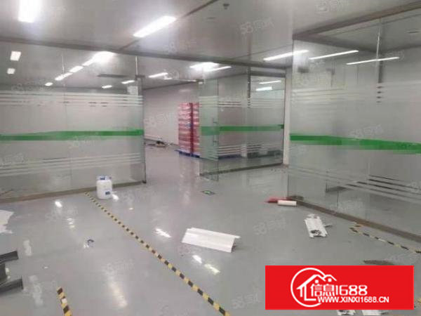 乌沙社区新出精装修厂房出租，三楼1000平方，水电齐全