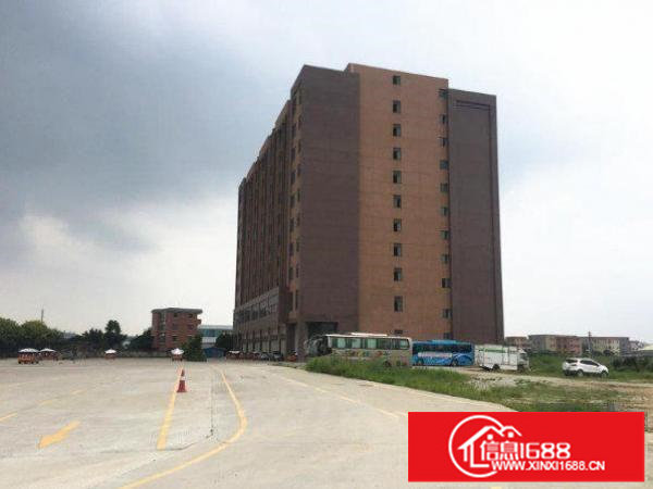 横岗嘉华路楼上标准厂房900平方超大空地