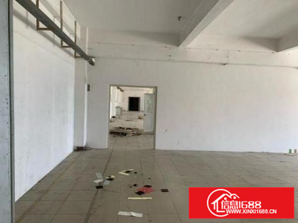 有小区有电梯，装卸货方便。