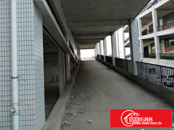 展厅、汽车城、商业写字楼17500平米招租