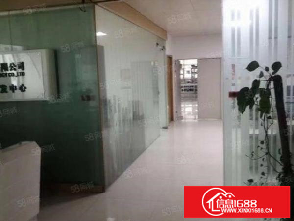 观澜新田精装修厂房二楼600平方出租，靠清平高速现房水电齐全