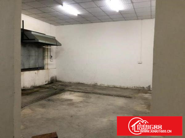 黄江临深片区，已经装修，靠近居民区，人流适中，水电齐全。