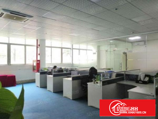 石岩北环路3楼680平精装修厂房，公摊小，交通便利，易招工