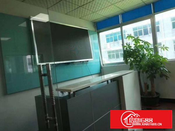 宵边楼上800平精装修写字楼式厂房出租