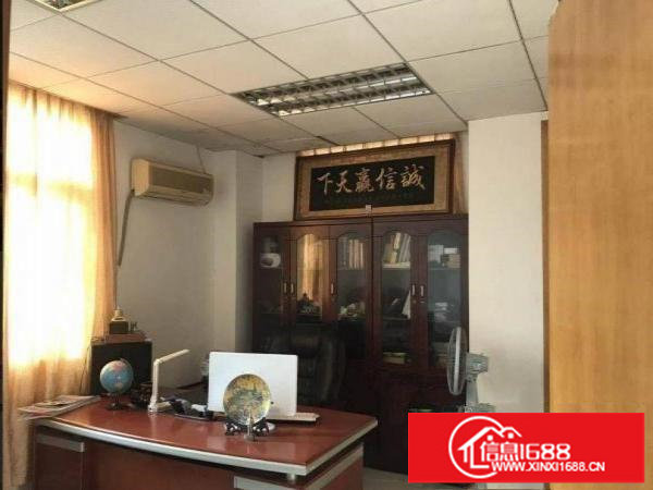 布吉布吉关楼上400平方带装修招租，适合做电子加工办公贸