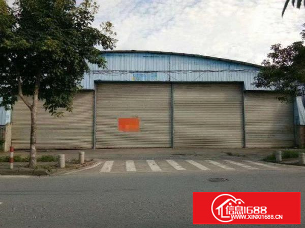 大路边独门独院面积785，土地证房产证齐全拖车可进出。