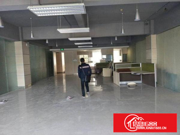 塘厦高速出口莲湖三楼450平米带装修厂房出租