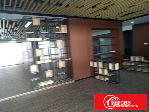 龙岗吉祥地铁站出口7000平文化创意产业园大小分租