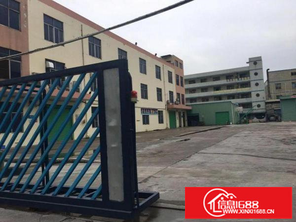 平湖辅城坳工业区独院厂房4300平米20元招租