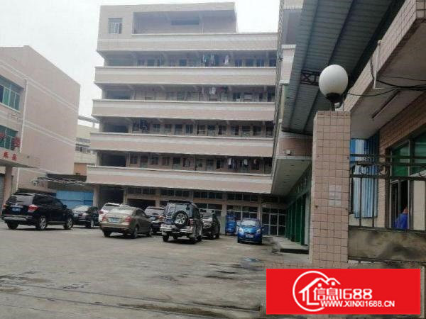 宝龙路口工业区里分租一楼800二楼800平米