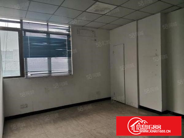 怀德楼上1700平方水电齐全办公室装修