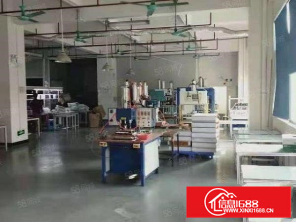 长安街口新出楼上2000平厂房出租水电齐全带装修采光好