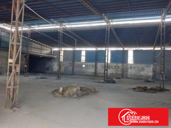 凤岗镇中心独院铁皮房出租2000平适合污染噪音行业。