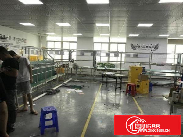 坂田办公厂房仓库450平，2加1格局，水电现成，拎包入住！