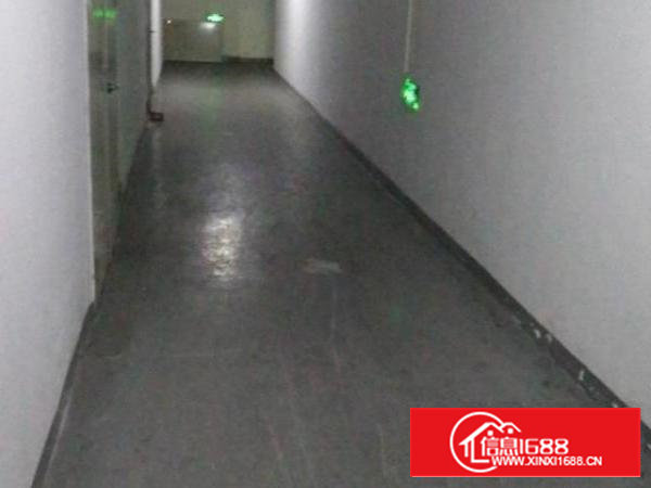 可注册公司沙头工业区西环路电子城义乌商贸城旁边小面积厂房出租