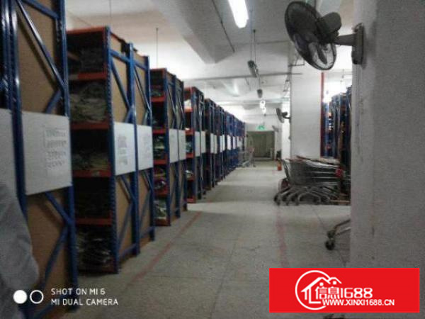 横岗六约埔厦工业区现成服装展厅920平米招租无需转让费