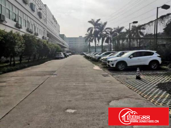 出租宝安石岩宏发工业园2500平方现成装修