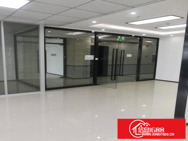 坂田地铁站新空出200平300平500带精装修出租