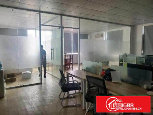 新沙路万丰小学旁厂房写字楼200平精装修