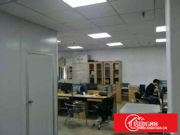 洲石路边一楼厂房600平米招租