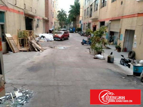 石岩北环路园岭1100平米钢构出租，租金22元