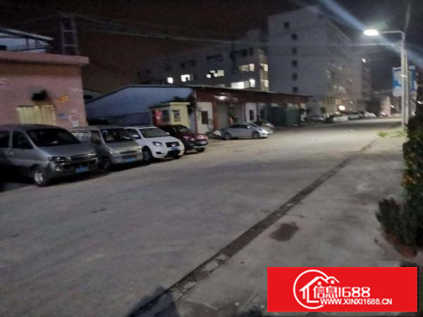 出租大朗镇独院铁皮房近1700平米13米路宽便价出租