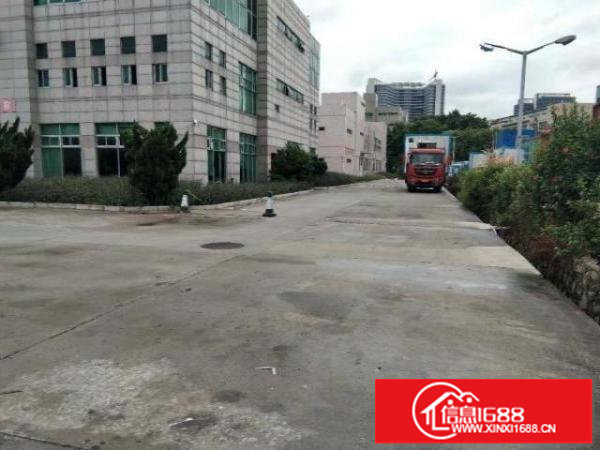 华南城新出原房东一楼重工厂房1100平可办证可办环评