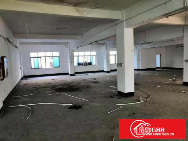 河南岸湖山村一楼300平米厂房出租