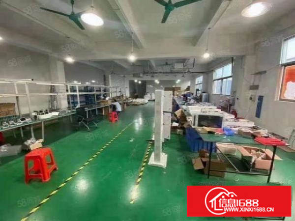 光明南光高速出口，1楼750平，二楼500平带装修厂房出租