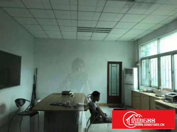 出租石排城区500平厂房，价格便宜，设施齐全