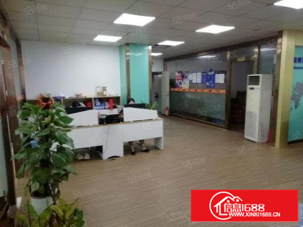 西乡，固戍工业园区，新出楼上带装修870平厂房出租，拎包生产