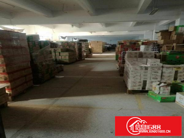 平湖四楼1700平方厂房招租，空地大，有装修