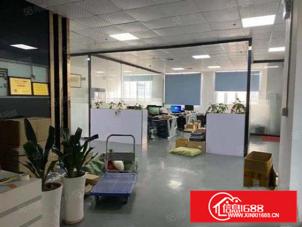 长安锦厦靠近大润发新空楼上600平现成办公室精装修厂房出租